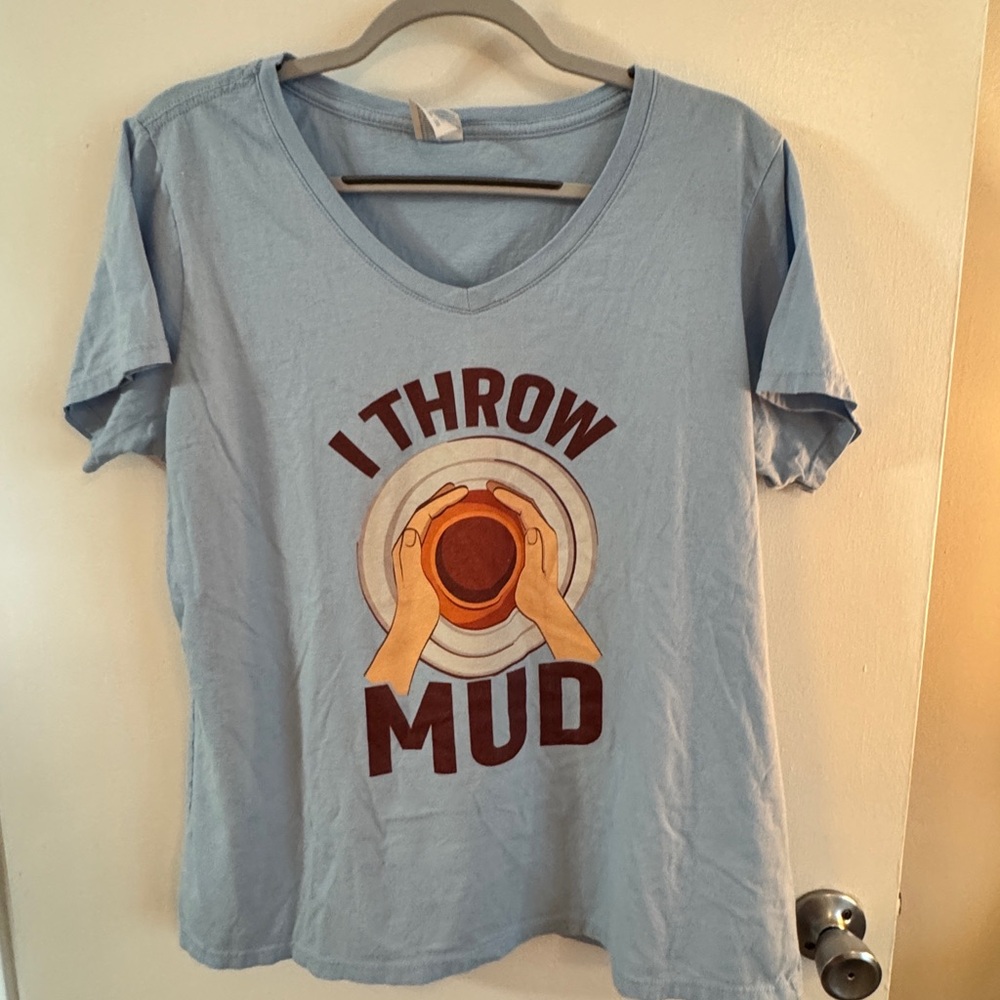 Port Authority Potters/Artist Light Blue cotton Graphic Tee size XL